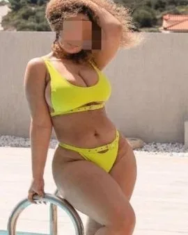 Photo from listing “Lola Morena”, age 39