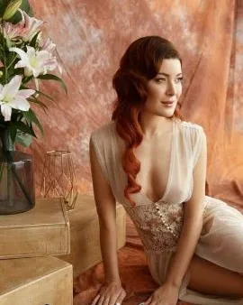 Photo from listing “Alexandra”, age 27