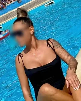 Photo from listing “Khloe”