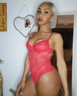 Photo from listing “Anitta Booty”