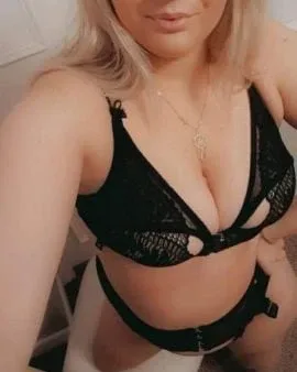 Photo from listing “Lorette”, age 25