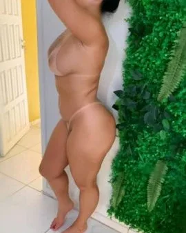 Photo from listing “Bia Martins”