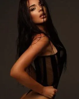 Photo from listing “Carla”, age 27