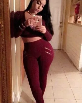Photo from listing “Coralinadelarosa”, age 32