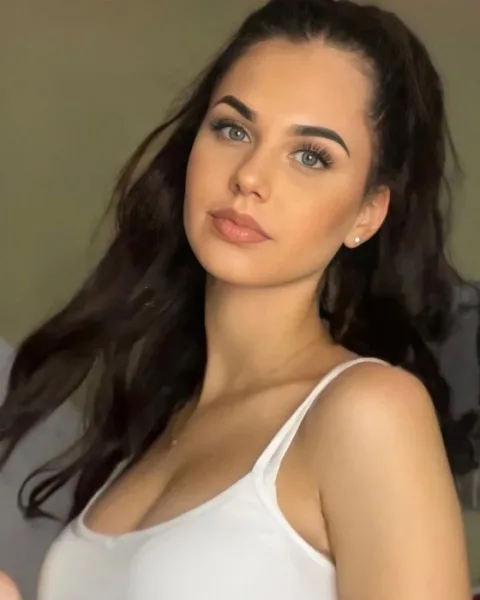 Photo from listing “Gesmil”, age 20