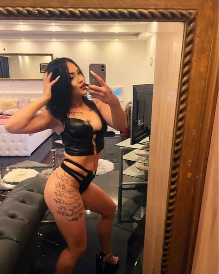 Photo from listing “Ada”, age 21