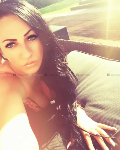 Photo from listing “Joline”, age 28
