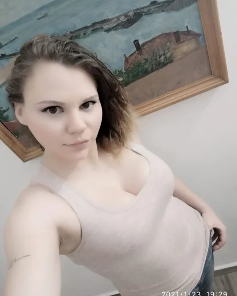Photo from listing “Viktoriaa”, age 26