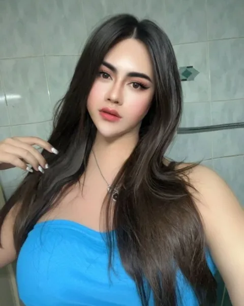Photo from listing “Amanda”, age 24