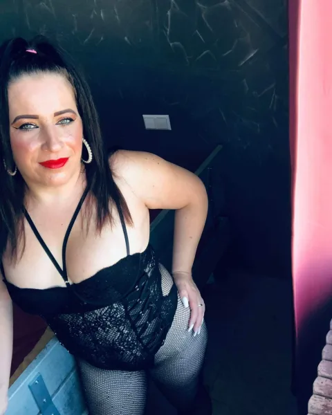 Photo from listing “Miranda0”, age 31