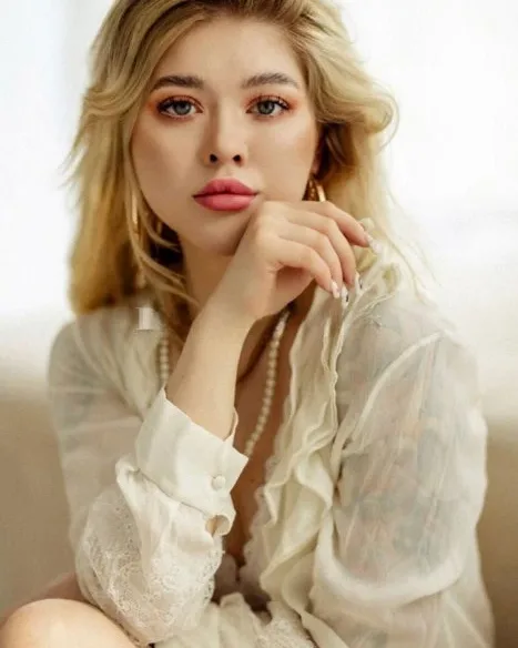 Photo from listing “Mila”, age 22