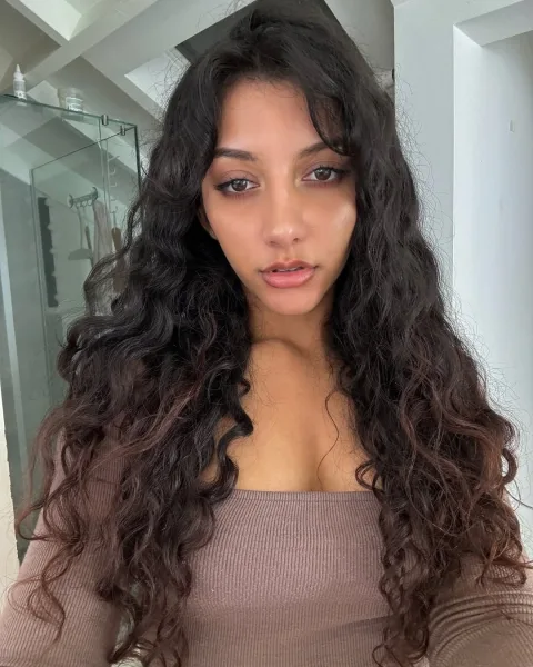 Photo from listing “Nathalie”, age 28