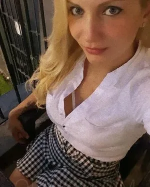 Photo from listing “Bianca”, age 28