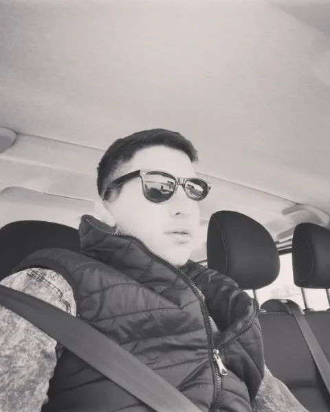 Photo from listing “Raul”, age 30