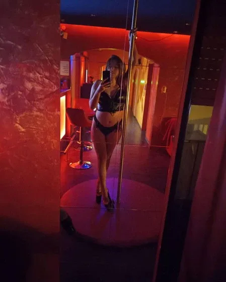 Photo from listing “Cristina”, age 19