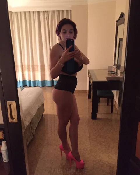 Photo from listing “Thalia”, age 26