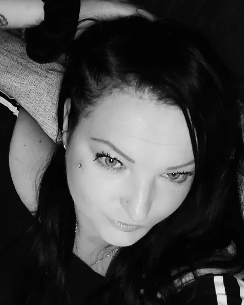 Photo from listing “Nataly32”, age 31