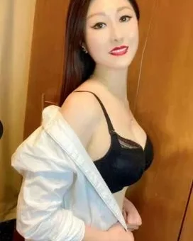 Photo from listing “Eylla”, age 27
