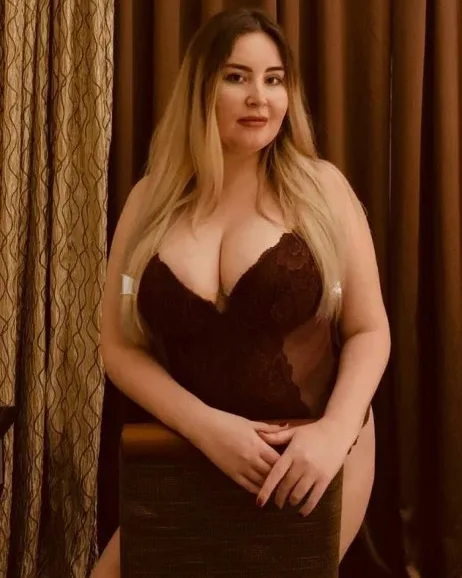 Photo from listing “Julia”, age 26