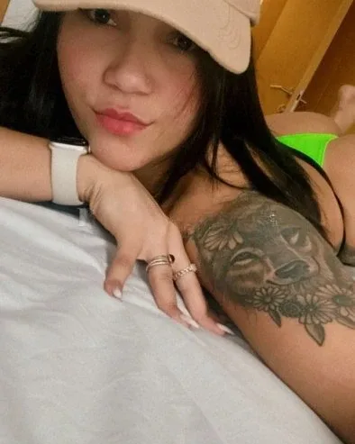 Photo from listing “Dani”, age 23