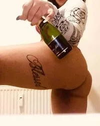 Photo from listing “Laura Aus Tschechien”, age 20