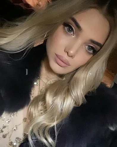 Photo from listing “Lina”, age 22