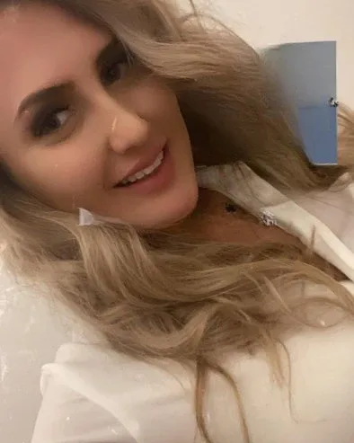 Photo from listing “Rose”, age 25
