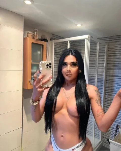 Photo from listing “Alejandra”, age 26
