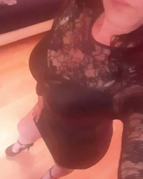 Photo from listing “Klara”, age 32