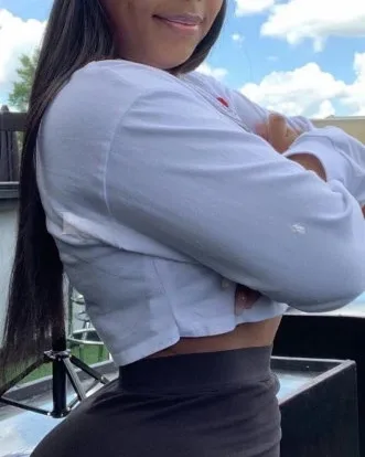 Photo from listing “Gina”, age 26