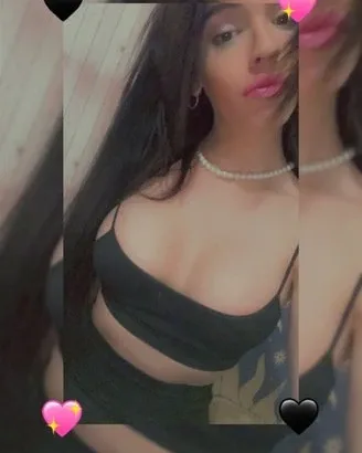 Photo from listing “Trans Roxy Cohen”, age 25