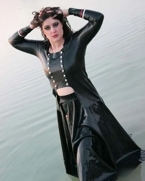 Photo from listing “Cynthia (a/p)”, age 18