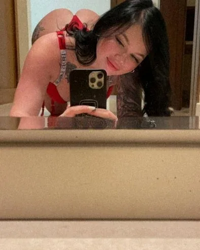 Photo from listing “Alisia”, age 20