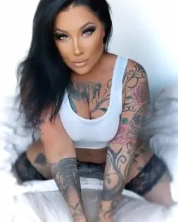 Photo from listing “Chayenne”, age 30