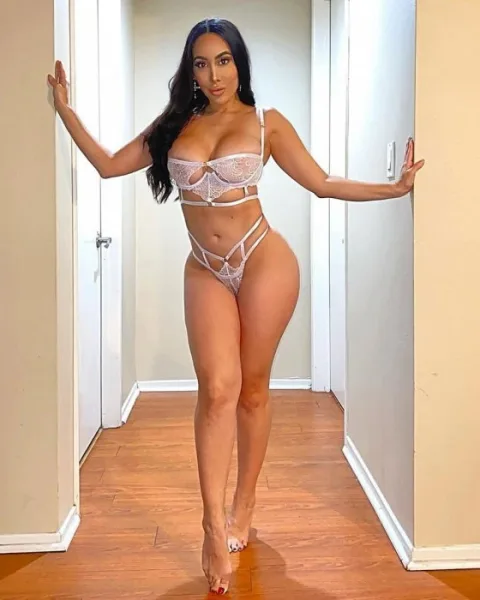 Photo from listing “Maggie”, age 26