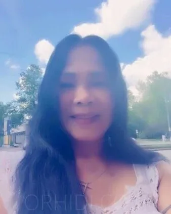 Photo from listing “Maya”, age 26