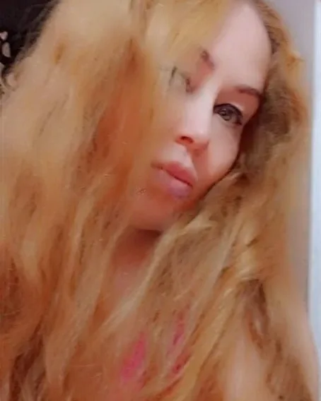Photo from listing “Angela”, age 40