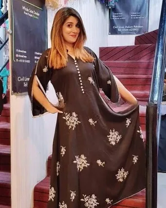 Photo from listing “Rania”, age 26