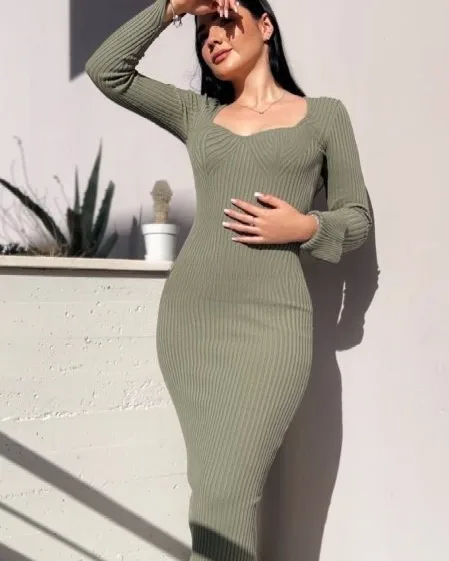 Photo from listing “Mia”, age 23