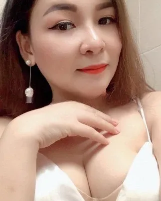 Photo from listing “Lisa Dubai”, age 25