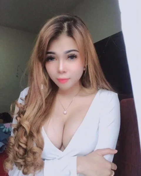 Photo from listing “Tiffanny”, age 25