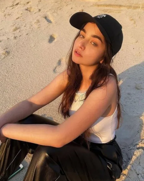 Photo from listing “Ilse”, age 20