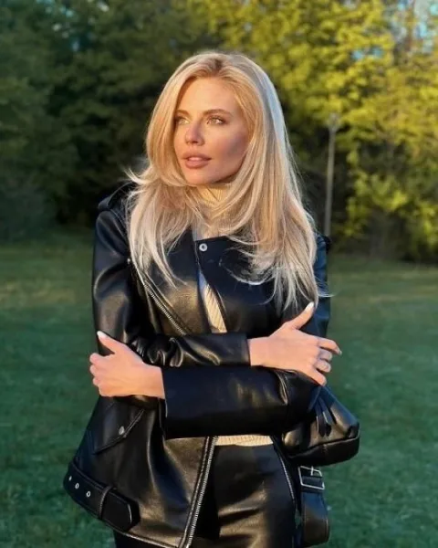 Photo from listing “Yana”, age 25