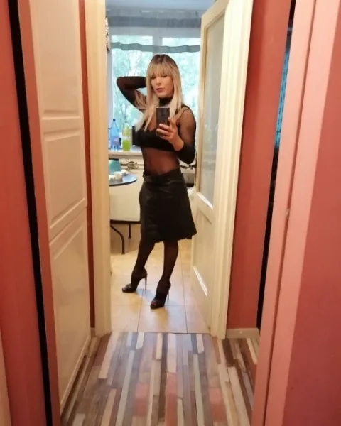 Photo from listing “Jasmin”, age 30