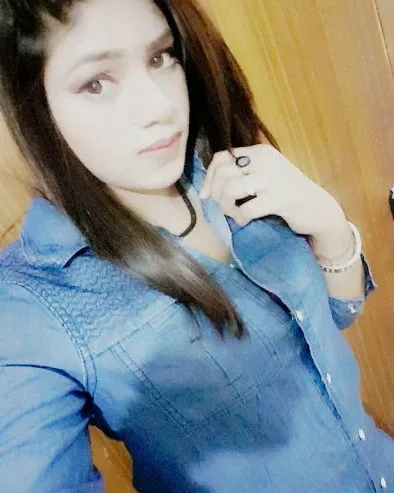 Photo from listing “Zara Malik”, age 24