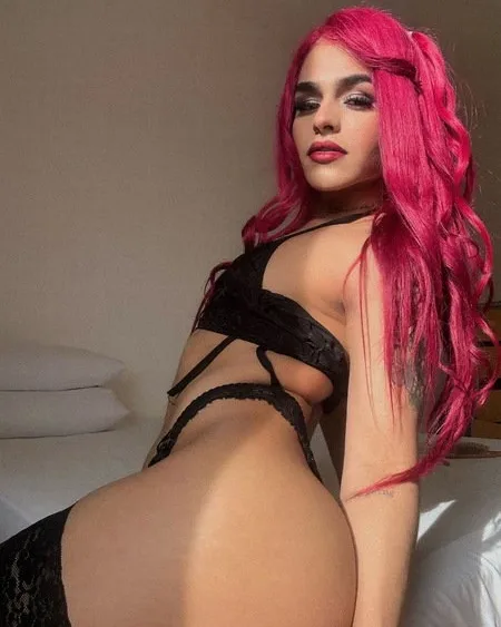 Photo from listing “Ts Catalina Xl Party”, age 33