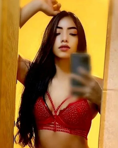 Photo from listing “Fernanda”, age 25
