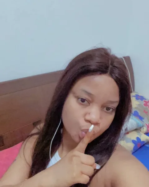 Photo from listing “Bella”, age 23