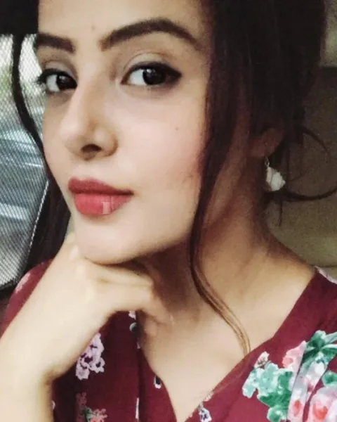 Photo from listing “Bella”, age 26
