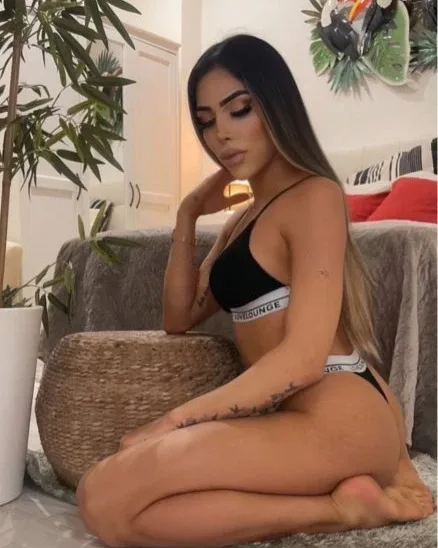 Photo from listing “Valèria”, age 23